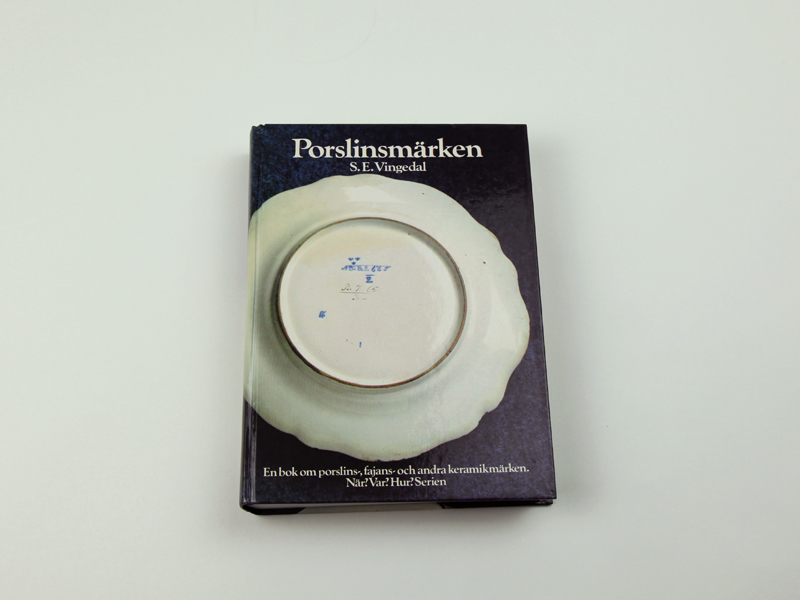 Sweden Book Porslinsmarken - A.E. Vingedal