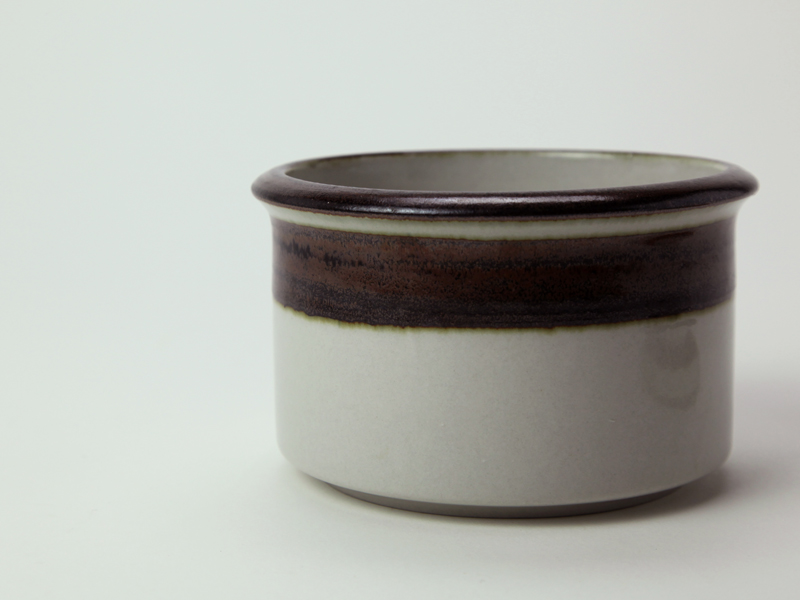 Finland ARABIA Karelia Coverd pot