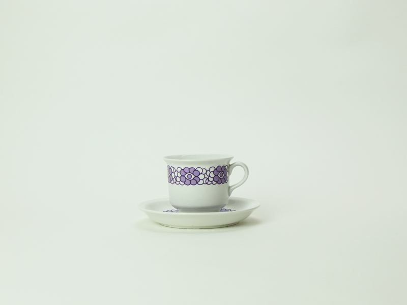 Finland ARABIA Goran Back cup & saucer
