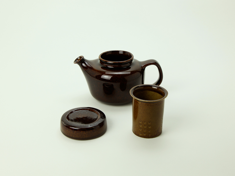 Finland ARABIA Goran Back Tea Pot